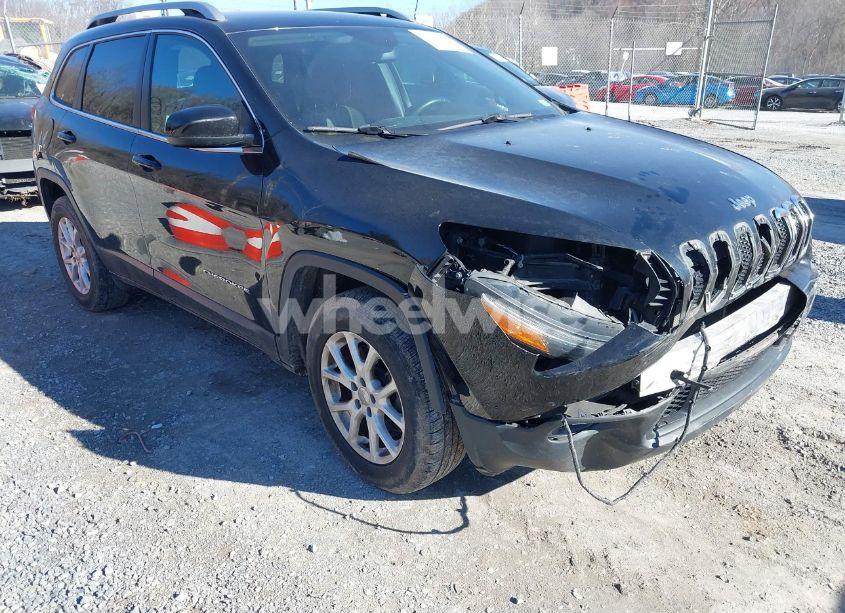 2018 Jeep Cherokee LATITUDE 4X4 (VIN 1C4PJMCB1JD589473) main photo