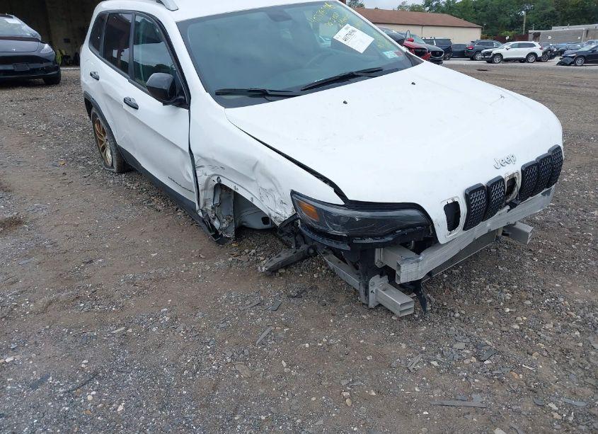 Photo 6 of 2020 Jeep Cherokee LATITUDE 4X4 (VIN 1C4PJMCB1LD550708)