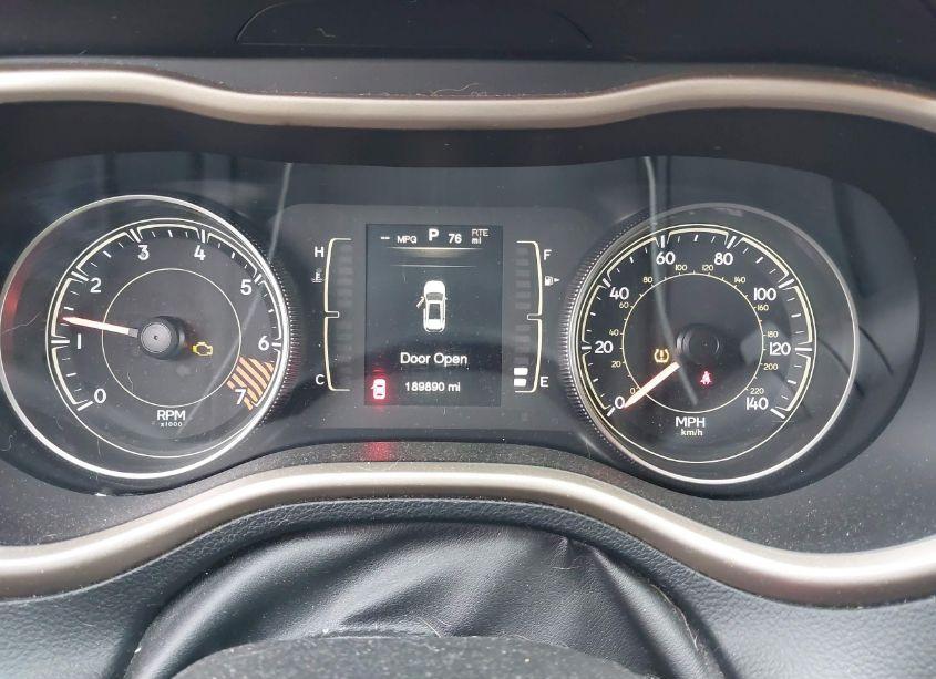 Photo 7 of 2014 Jeep Cherokee LATITUDE (VIN 1C4PJMCB2EW178187)