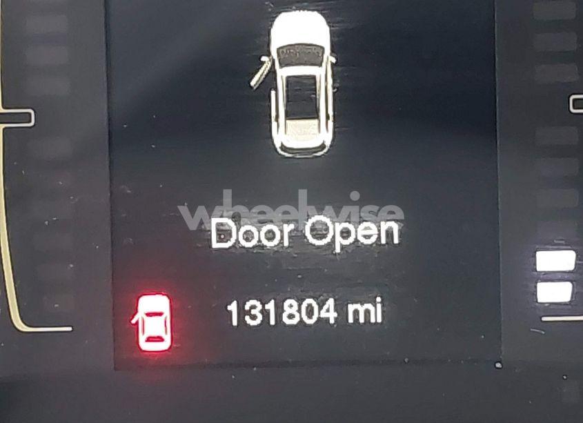 Photo 16 of 2014 Jeep Cherokee LATITUDE (VIN 1C4PJMCB2EW180554)