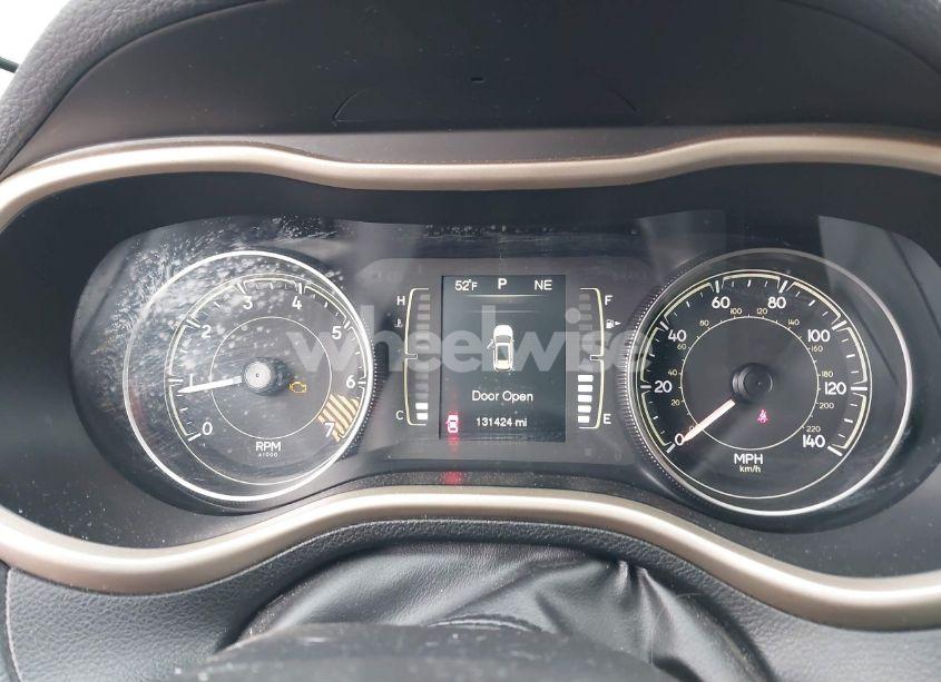 Photo 7 of 2014 Jeep Cherokee LATITUDE (VIN 1C4PJMCB2EW208398)