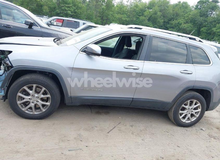 Photo 15 of 2014 Jeep Cherokee LATITUDE (VIN 1C4PJMCB2EW268455)