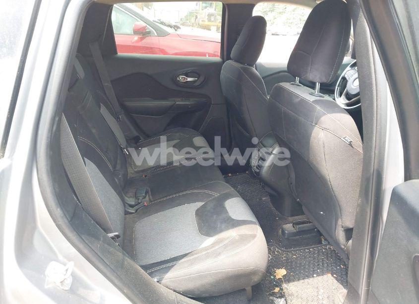 Photo 8 of 2014 Jeep Cherokee LATITUDE (VIN 1C4PJMCB2EW268455)