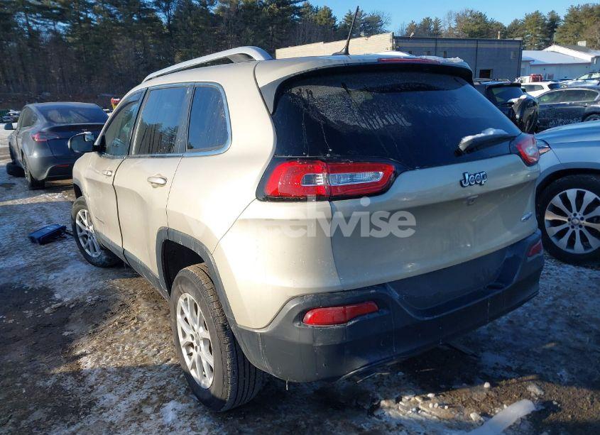 Photo 3 of 2015 Jeep Cherokee LATITUDE (VIN 1C4PJMCB2FW642239)