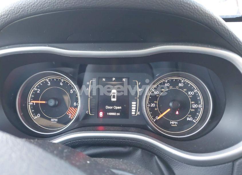 Photo 7 of 2015 Jeep Cherokee LATITUDE (VIN 1C4PJMCB2FW642239)