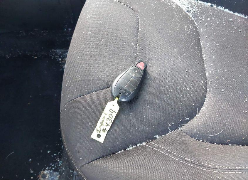 Photo 11 of 2015 Jeep Cherokee LATITUDE (VIN 1C4PJMCB2FW663897)