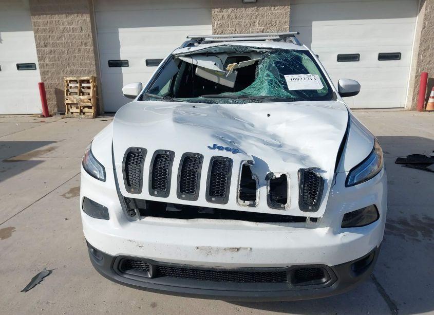 Photo 12 of 2015 Jeep Cherokee LATITUDE (VIN 1C4PJMCB2FW663897)