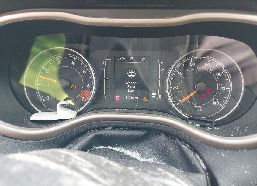 Photo 7 of 2015 Jeep Cherokee LATITUDE (VIN 1C4PJMCB2FW663897)