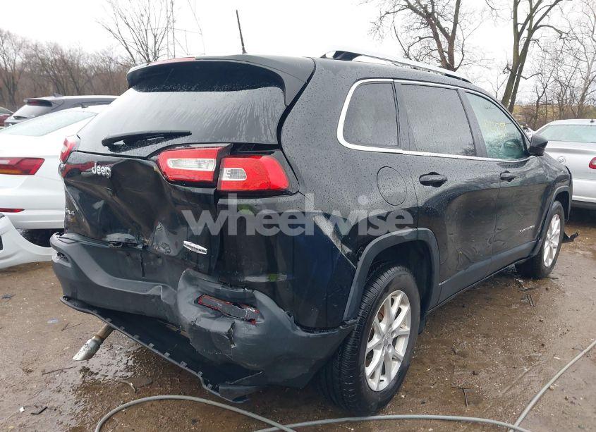 Photo 4 of 2016 Jeep Cherokee LATITUDE (VIN 1C4PJMCB2GW103394)