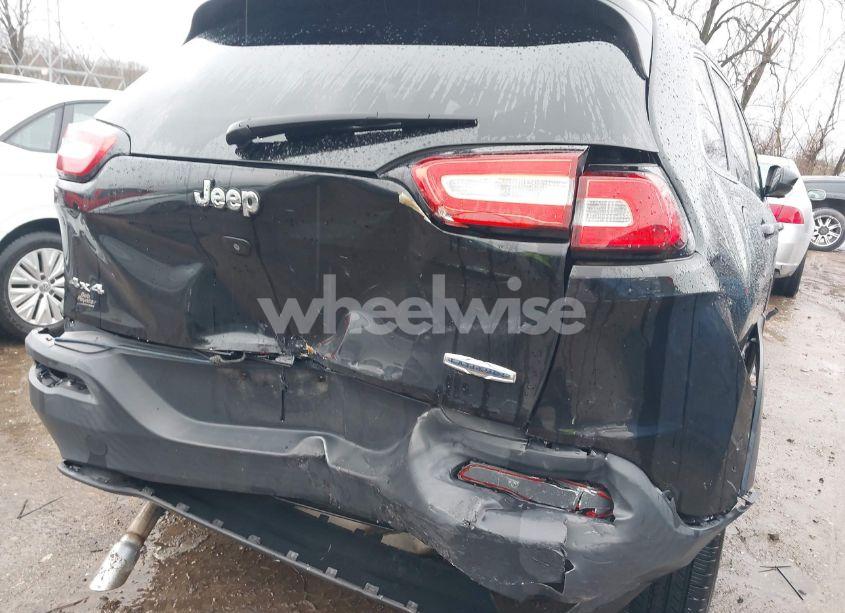 Photo 6 of 2016 Jeep Cherokee LATITUDE (VIN 1C4PJMCB2GW103394)