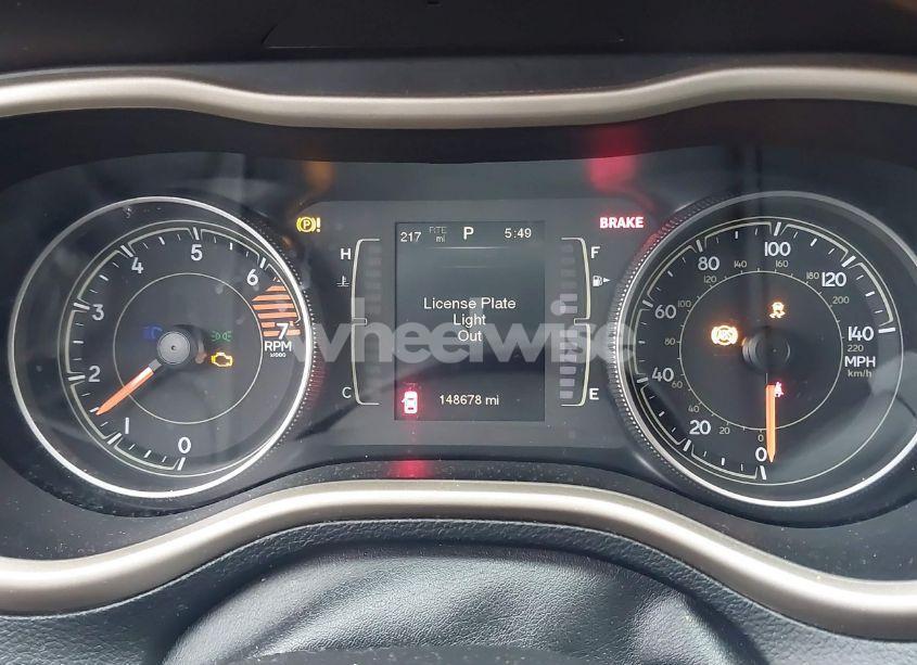 Photo 7 of 2016 Jeep Cherokee LATITUDE (VIN 1C4PJMCB2GW130630)