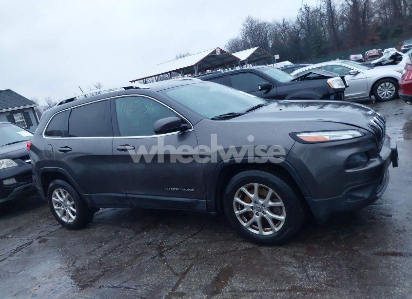Photo 13 of 2016 Jeep Cherokee LATITUDE (VIN 1C4PJMCB2GW152160)