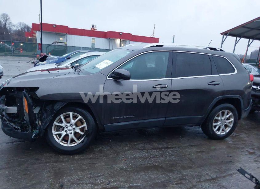 Photo 14 of 2016 Jeep Cherokee LATITUDE (VIN 1C4PJMCB2GW152160)