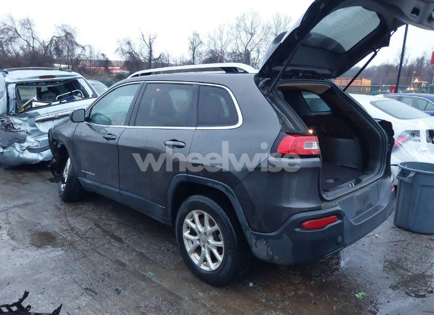 Photo 3 of 2016 Jeep Cherokee LATITUDE (VIN 1C4PJMCB2GW152160)