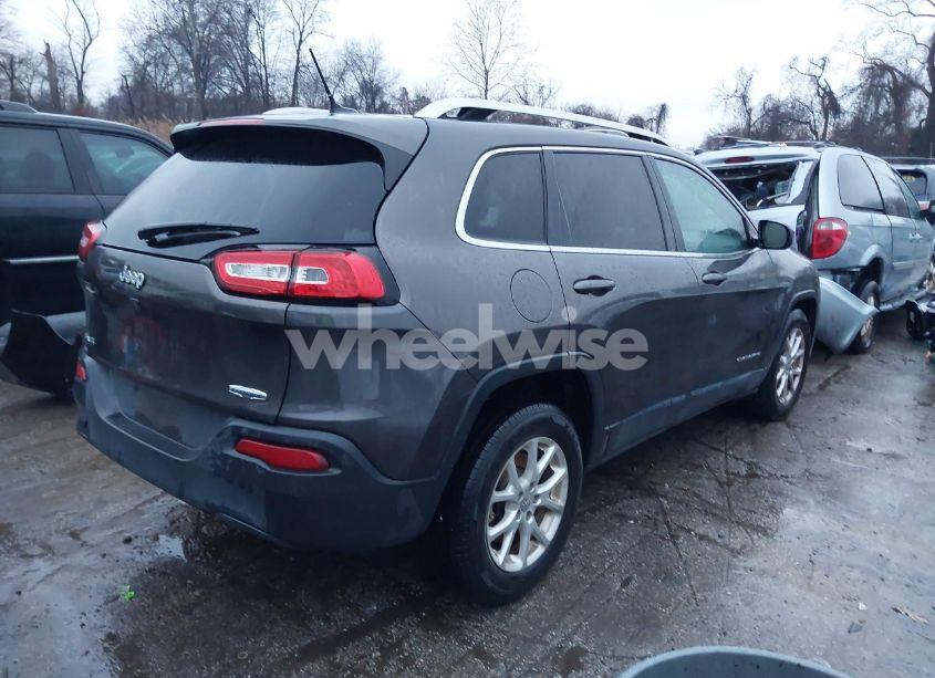 Photo 4 of 2016 Jeep Cherokee LATITUDE (VIN 1C4PJMCB2GW152160)