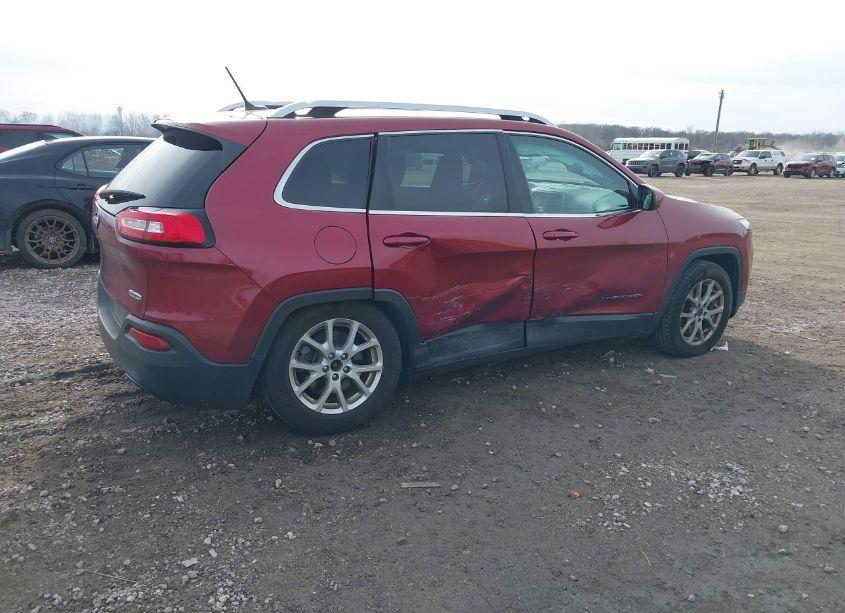 Photo 4 of 2016 Jeep Cherokee LATITUDE (VIN 1C4PJMCB2GW154815)