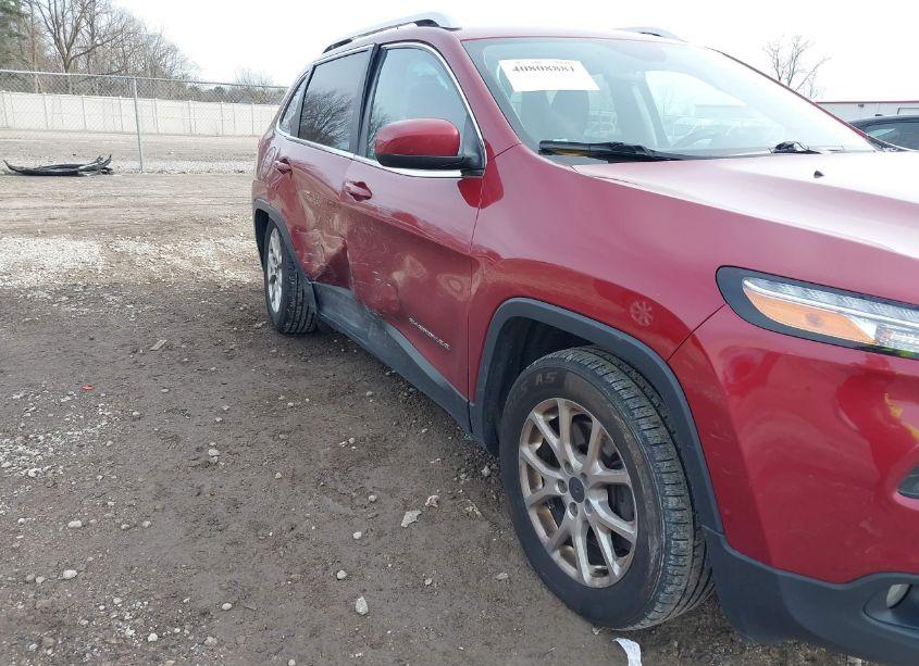 Photo 6 of 2016 Jeep Cherokee LATITUDE (VIN 1C4PJMCB2GW154815)