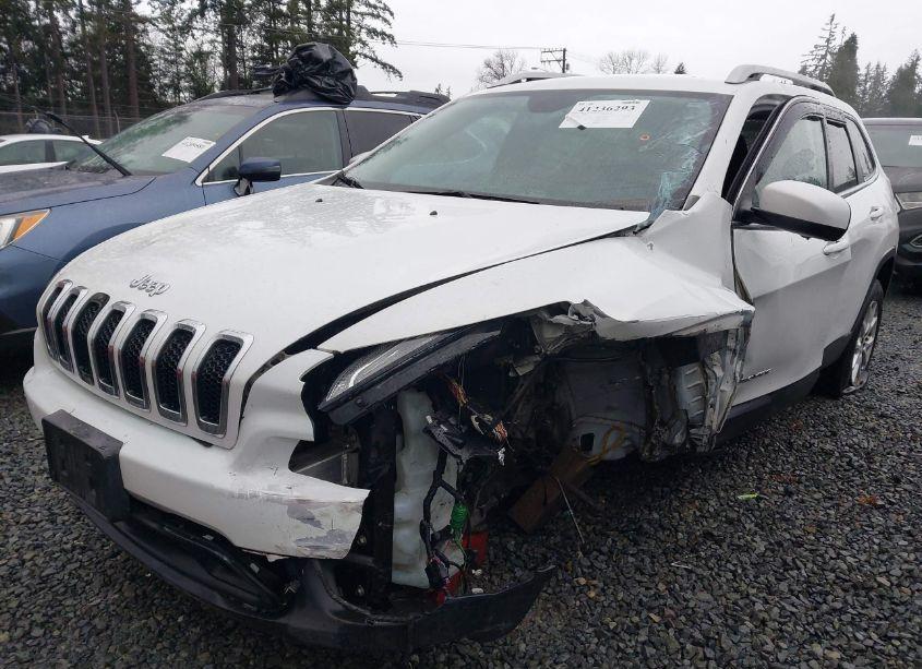 Photo 6 of 2016 Jeep Cherokee LATITUDE (VIN 1C4PJMCB2GW197146)