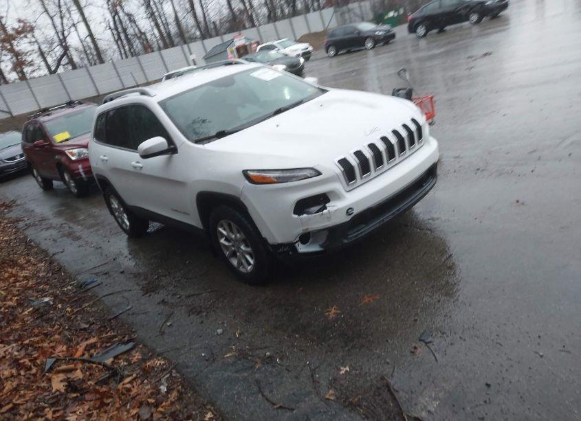 2016 Jeep Cherokee LATITUDE (VIN 1C4PJMCB2GW227875) main photo