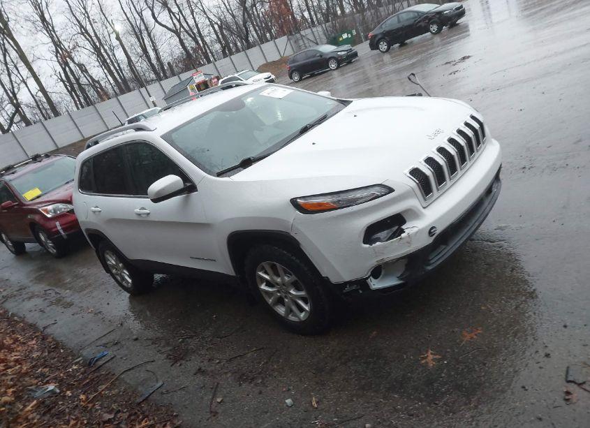 Photo 13 of 2016 Jeep Cherokee LATITUDE (VIN 1C4PJMCB2GW227875)