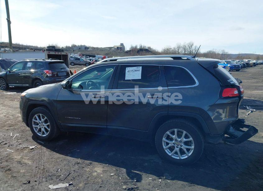 Photo 14 of 2016 Jeep Cherokee LATITUDE (VIN 1C4PJMCB2GW340385)