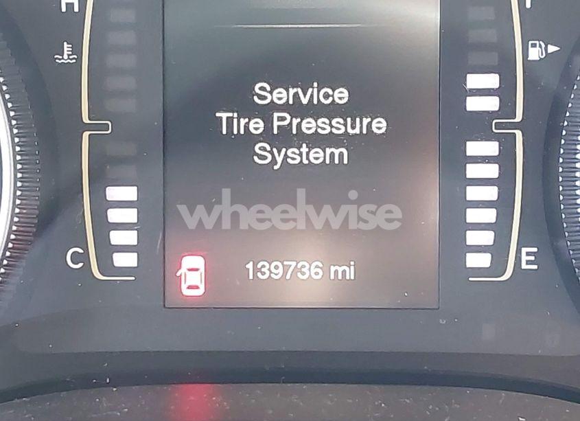 Photo 15 of 2016 Jeep Cherokee LATITUDE (VIN 1C4PJMCB2GW340385)