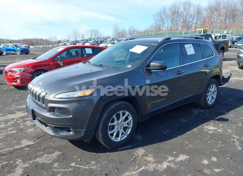 Photo 2 of 2016 Jeep Cherokee LATITUDE (VIN 1C4PJMCB2GW340385)