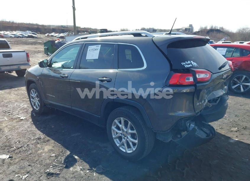 Photo 3 of 2016 Jeep Cherokee LATITUDE (VIN 1C4PJMCB2GW340385)