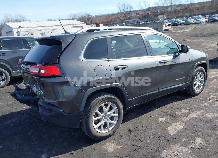 Photo 4 of 2016 Jeep Cherokee LATITUDE (VIN 1C4PJMCB2GW340385)