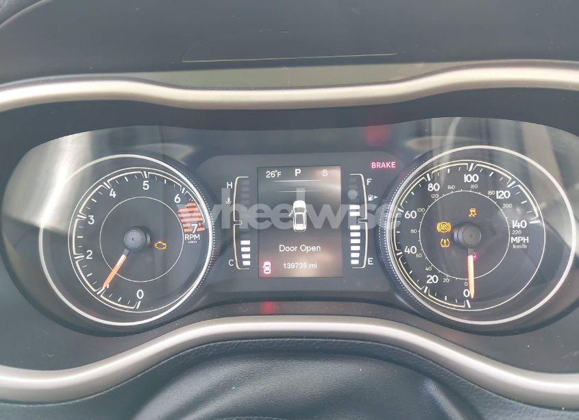 Photo 7 of 2016 Jeep Cherokee LATITUDE (VIN 1C4PJMCB2GW340385)