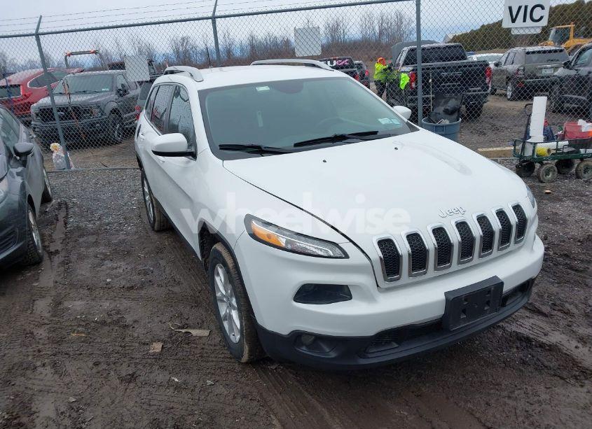 2016 Jeep Cherokee LATITUDE (VIN 1C4PJMCB2GW372186) main photo