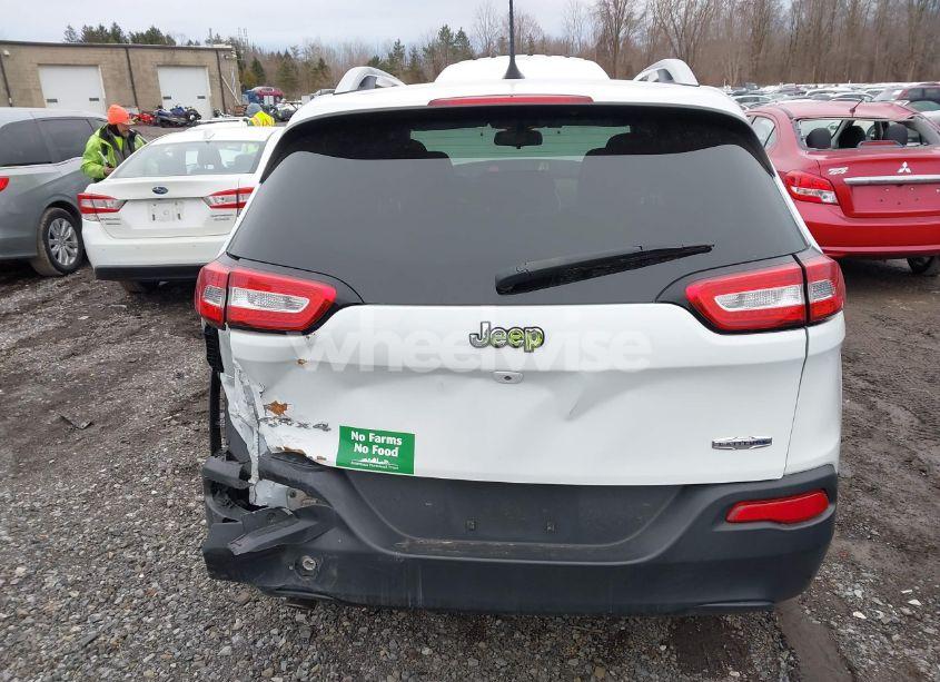 Photo 17 of 2016 Jeep Cherokee LATITUDE (VIN 1C4PJMCB2GW372186)