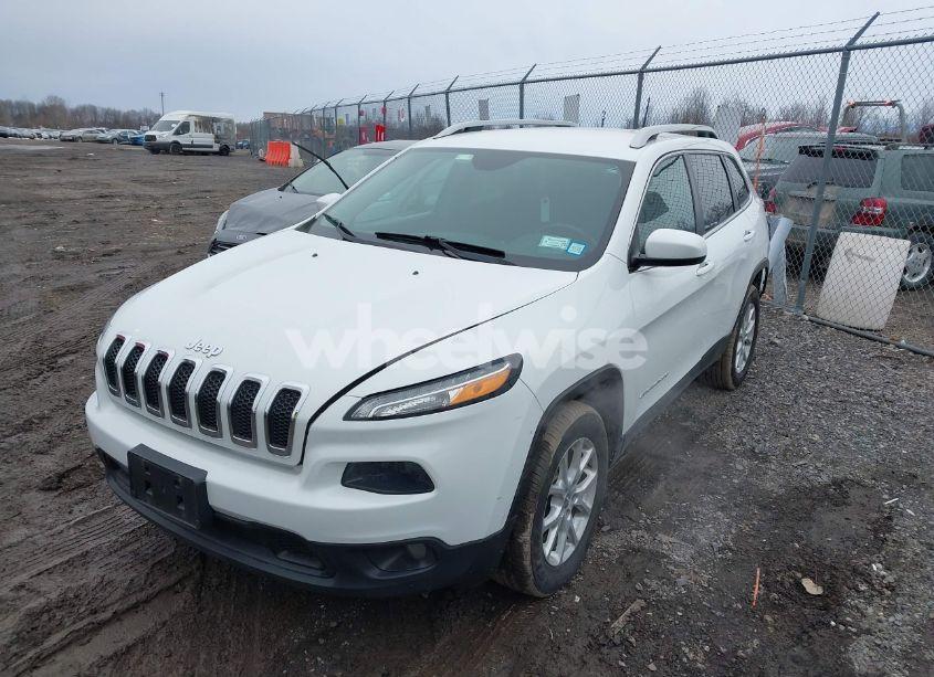 Photo 2 of 2016 Jeep Cherokee LATITUDE (VIN 1C4PJMCB2GW372186)