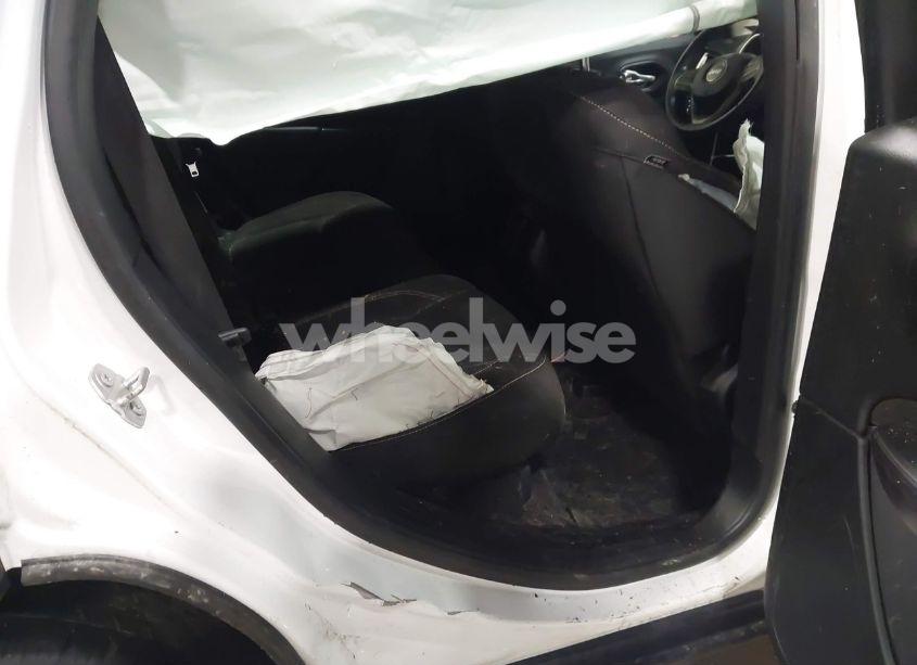 Photo 8 of 2017 Jeep Cherokee LATITUDE 4X4 (VIN 1C4PJMCB2HW537512)