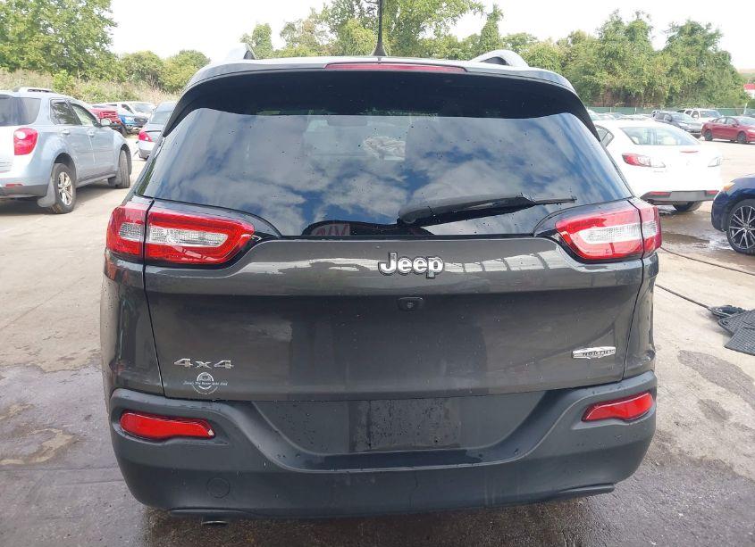 Photo 16 of 2017 Jeep Cherokee LATITUDE 4X4 (VIN 1C4PJMCB2HW614251)