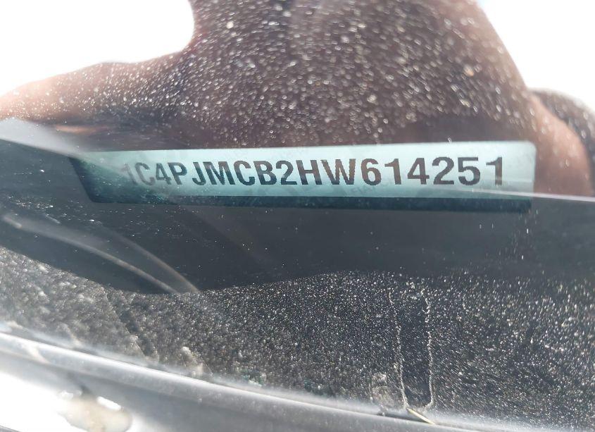 Photo 9 of 2017 Jeep Cherokee LATITUDE 4X4 (VIN 1C4PJMCB2HW614251)