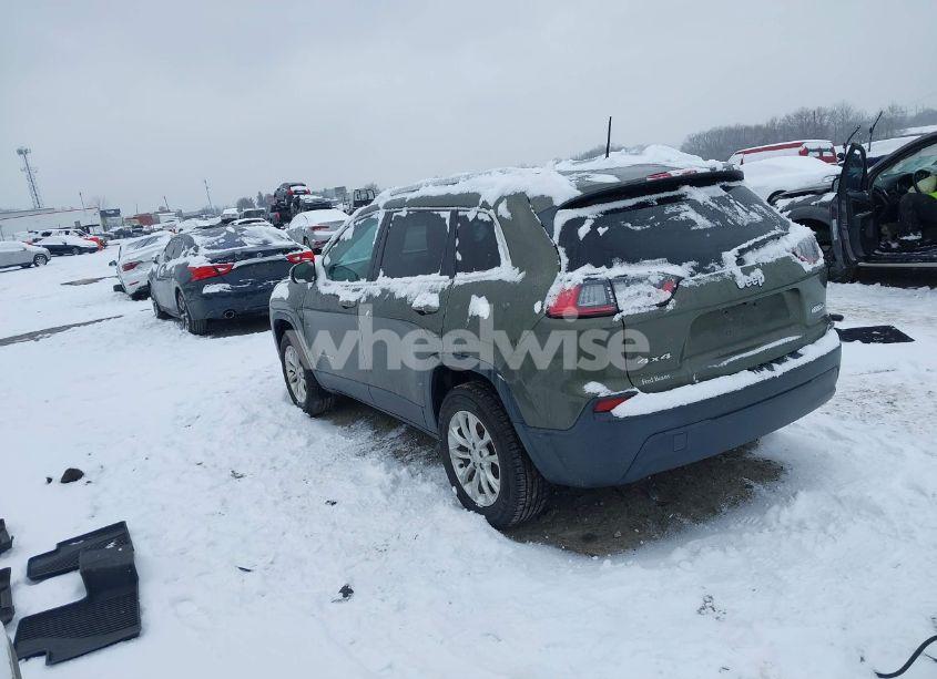 Photo 3 of 2019 Jeep Cherokee LATITUDE 4X4 (VIN 1C4PJMCB2KD254885)