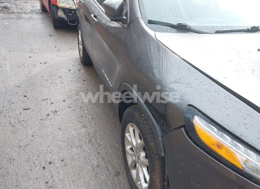 Photo 21 of 2014 Jeep Cherokee LATITUDE (VIN 1C4PJMCB3EW201296)