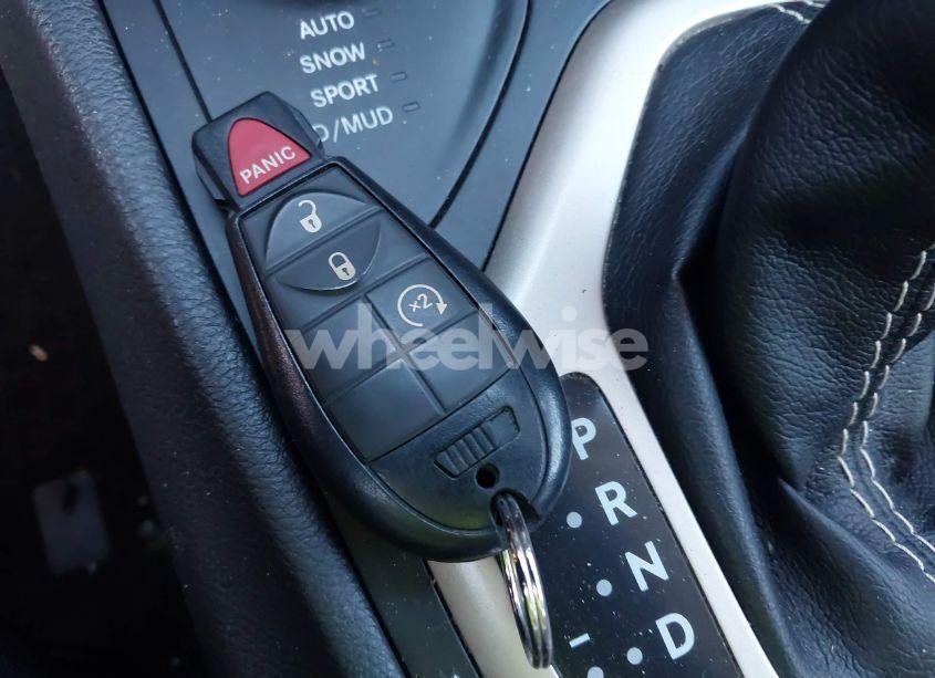 Photo 11 of 2016 Jeep Cherokee LATITUDE (VIN 1C4PJMCB3GW109513)