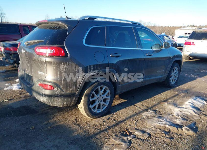 Photo 4 of 2016 Jeep Cherokee LATITUDE (VIN 1C4PJMCB3GW109513)