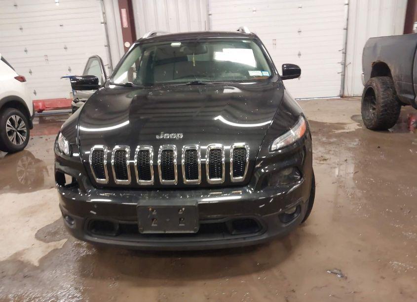 Photo 12 of 2016 Jeep Cherokee LATITUDE (VIN 1C4PJMCB3GW163250)