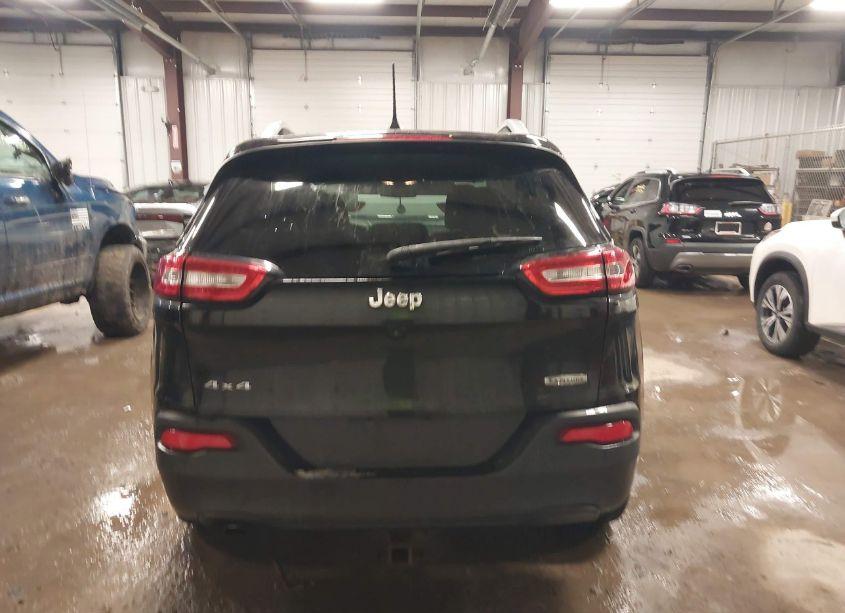 Photo 16 of 2016 Jeep Cherokee LATITUDE (VIN 1C4PJMCB3GW163250)