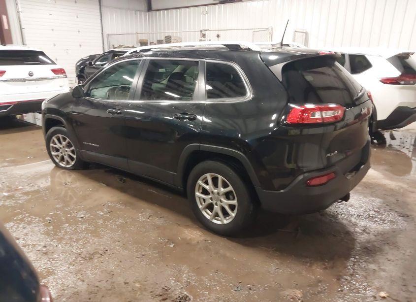 Photo 3 of 2016 Jeep Cherokee LATITUDE (VIN 1C4PJMCB3GW163250)