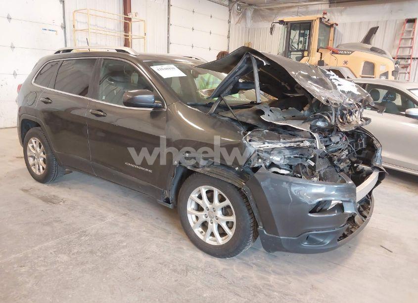 2016 Jeep Cherokee LATITUDE (VIN 1C4PJMCB3GW187502) main photo