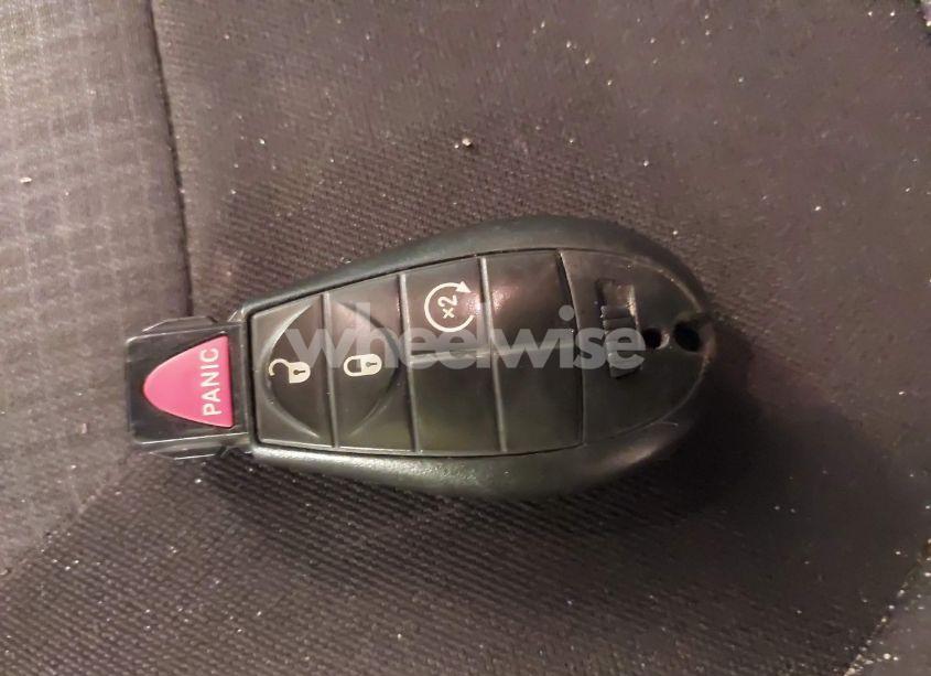 Photo 11 of 2016 Jeep Cherokee LATITUDE (VIN 1C4PJMCB3GW187502)