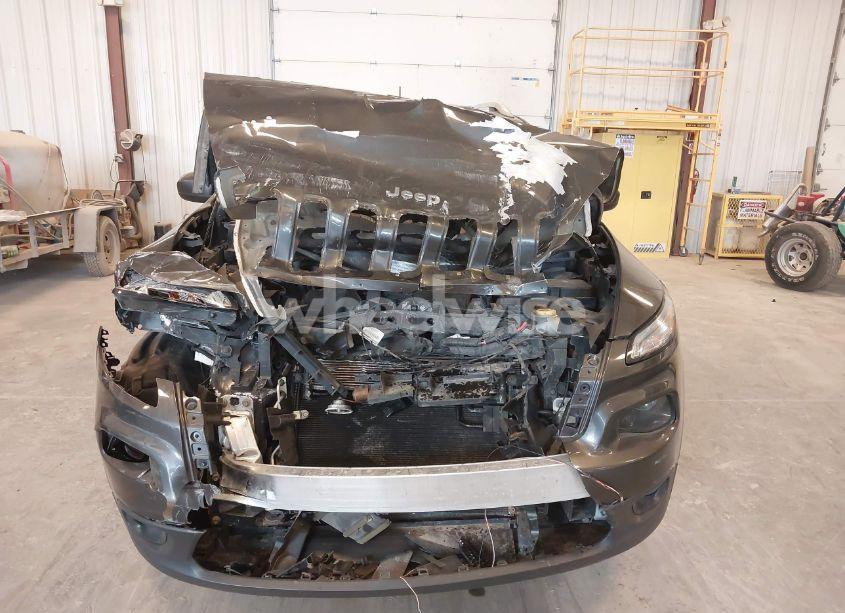 Photo 6 of 2016 Jeep Cherokee LATITUDE (VIN 1C4PJMCB3GW187502)