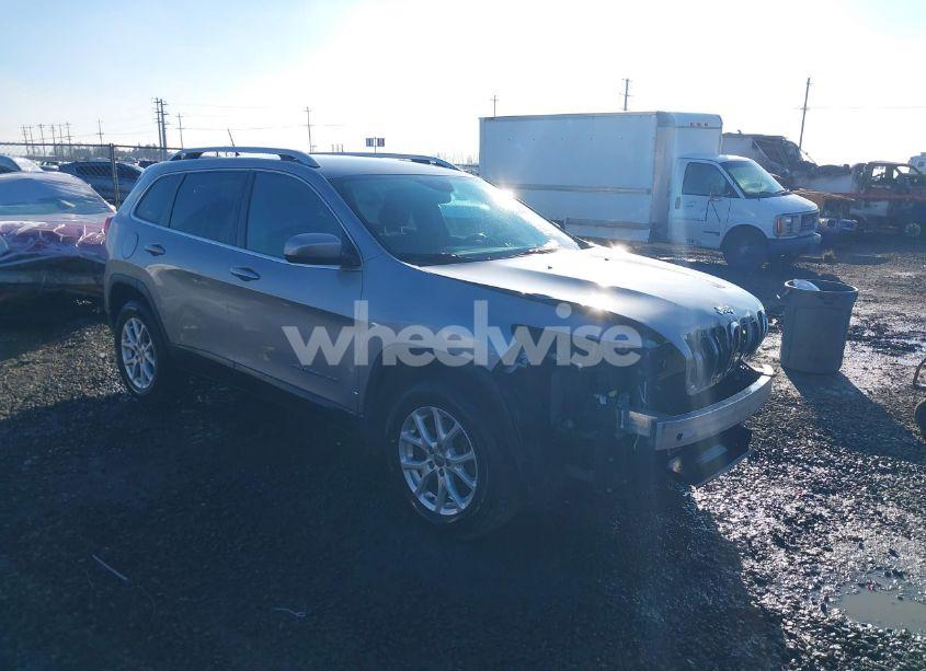 2016 Jeep Cherokee LATITUDE (VIN 1C4PJMCB3GW215394) main photo