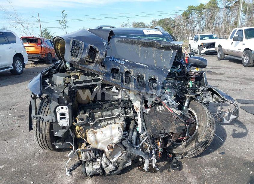 Photo 12 of 2016 Jeep Cherokee LATITUDE (VIN 1C4PJMCB3GW252316)