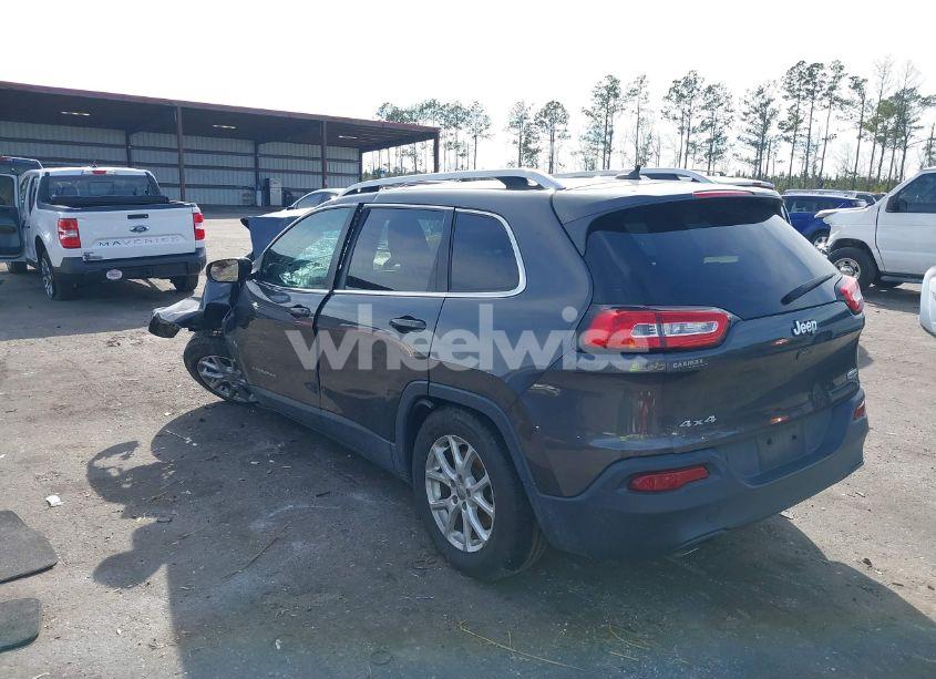 Photo 3 of 2016 Jeep Cherokee LATITUDE (VIN 1C4PJMCB3GW252316)