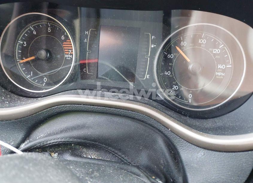 Photo 7 of 2016 Jeep Cherokee LATITUDE (VIN 1C4PJMCB3GW252316)